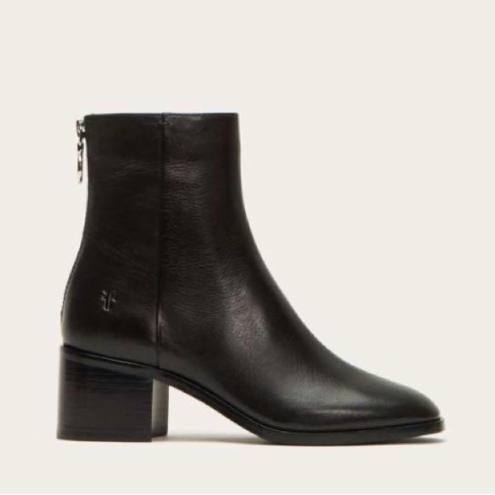 FRYE Emilia Short Boot